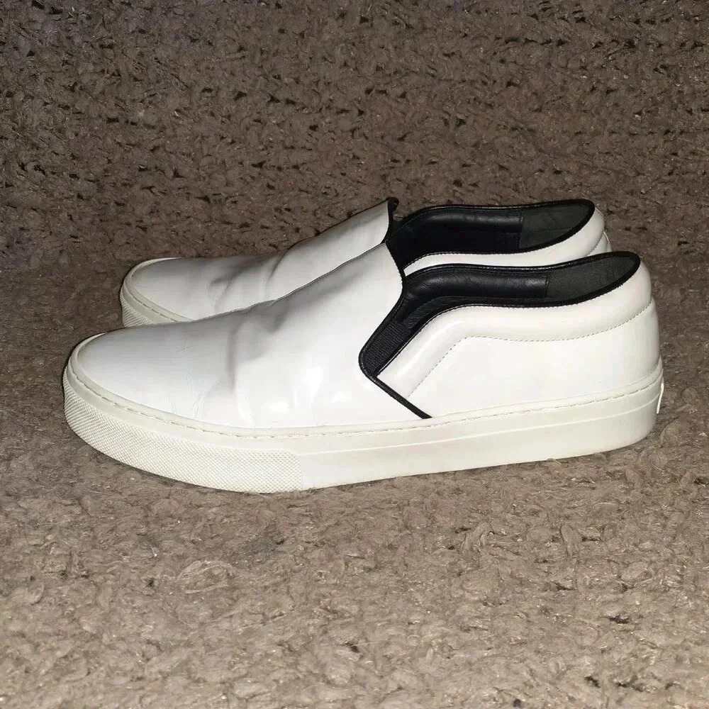 CELINE Paris-White Patent Leather Flatform Loafers-Sz 39.5-Excellent - Picture 2 of 9